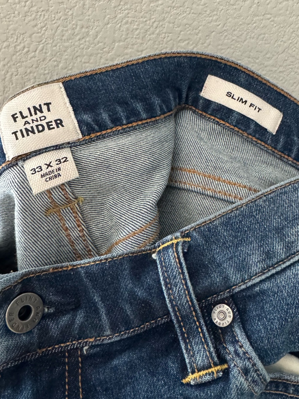 Flint & Tinder Slim Fit Jeans 33x31 Med Wash Classic Minimalist Casual 90s Denim - Picture 13 of 13